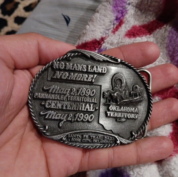 Vintaga 1890 , 1990 no mens land nomore  Oklahoma  Buckle - Picture 1 of 8